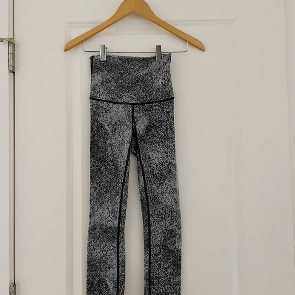 Lululemon Wunder Under Pant Hi-Rise Luon Spray Jacquard White Black Full Length - Picture 4 of 10